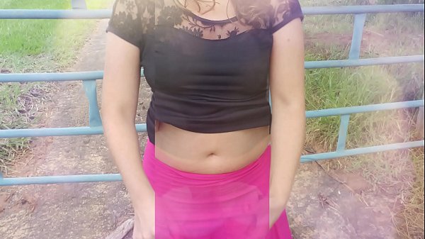 Wanacheza shambani, mke wa kweli wa nyumbani, mcheshi na mume wake mjanja porini